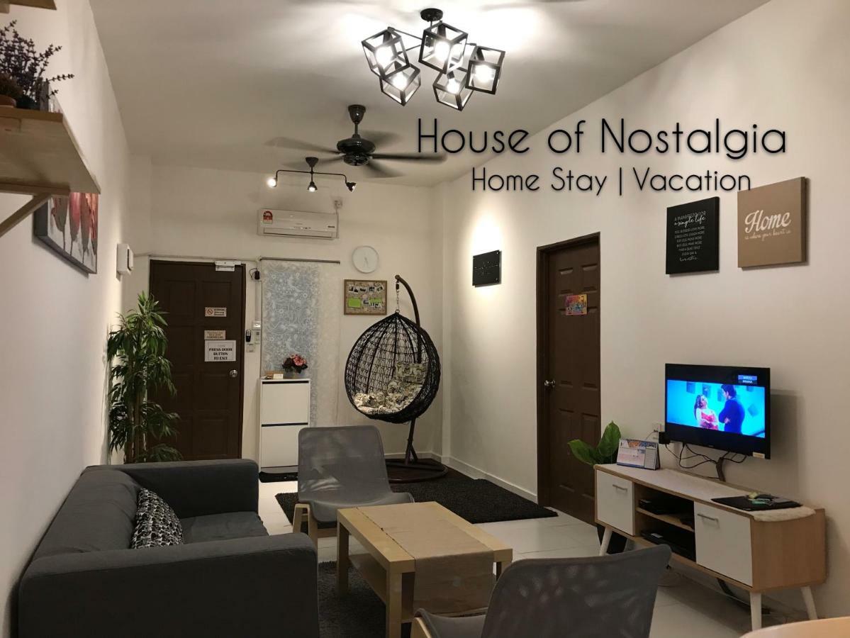 House Of Nostalgia Lägenhet Lumut Exteriör bild